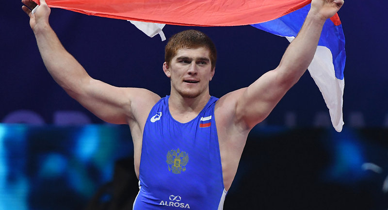 ПОЗДРАВЛЯЕМ! Студент университета Муса Евлоев - чемпион Европы по греко-римской борьбе!