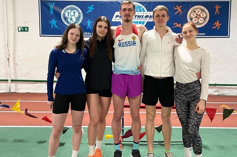 ПОЗДРАВЛЯЕМ! Команда КГУФКСТ завоевала серебро Чемпионата Российского студенческого спортивного союза по полиатлону.