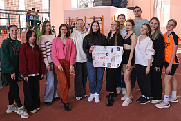 В легкоатлетическом манеже КГУФКСТ прошли соревнования, посвященные Дню защитника Отечества.
