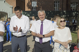 Торжественная линейка, посвящённая началу учебного года (02.09.2019)