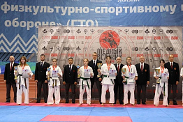 ПОЗДРАВЛЯЕМ! Студентка Гуманитарного колледжа КГУФКСТ – серебряный призер Всероссийских соревнований по киокусинкай.