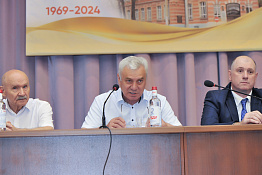 Поздравляем выпускников факультета магистерской подготовки 2024 года!