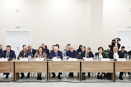 Ректор профессор Султан Меджидович Ахметов принял участие в заседании комитета ЗСК по физической культуре, спорту, делам молодежи и взаимодействию с общественными  объединениями.