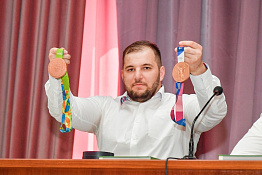 В университете прошла встреча студентов с известными спортсменами – выпускниками университета 2022 года.