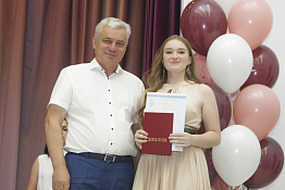 Вручение дипломов: Факультет сервиса и туризма (10.07.2019)