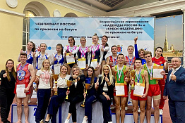 ПОЗДРАВЛЯЕМ! Студенты КГУФКСТ успешно выступили на соревнованиях по прыжкам на батуте.