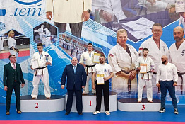 ПОЗДРАВЛЯЕМ! Студенты КГУФКСТ завоевали золото и бронзу чемпионата России по киокусинкай.