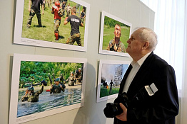 ПОЗДРАВЛЯЕМ! Заведующий кино-фотолабораторией центра технических средств обучения КГУФКСТ Валерий Владимирович Крачунов стал лауреатом конкурса "Золотой фотообъектив-2019".