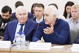 Ректор профессор Султан Меджидович Ахметов принял участие в заседании комитета ЗСК по физической культуре, спорту, делам молодежи и взаимодействию с общественными  объединениями.