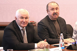 В КГУФКСТ прошла встреча с заслуженным тренером России Валерием Георгиевичем Газзаевым.