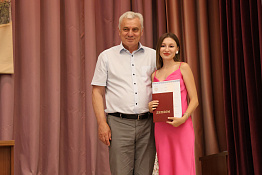 Поздравляем выпускников факультета адаптивной и оздоровительной физической культуры 2024 года!