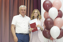 Вручение дипломов: Факультет сервиса и туризма (10.07.2019)