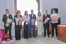 В КГУФКСТ прошло торжественное вручение дипломов бакалавров и магистров выпускникам заочной формы обучения.