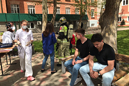 В Кубанском государственном университете физической культуры, спорта и туризма прошли практические занятия по ликвидации условного пожара.